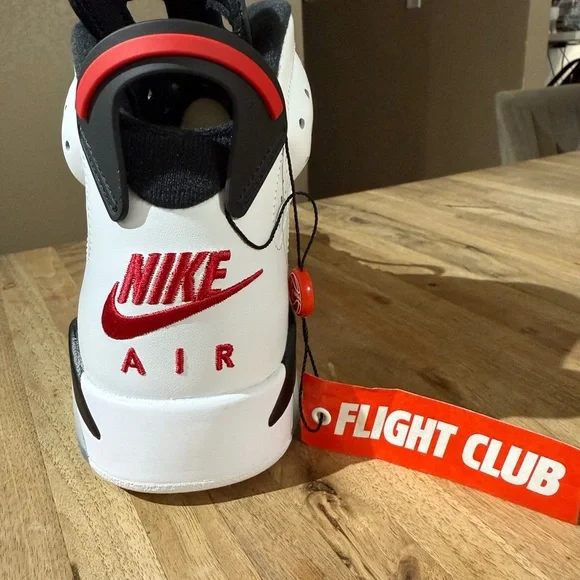 Air Jordan Retro OG Carmine'